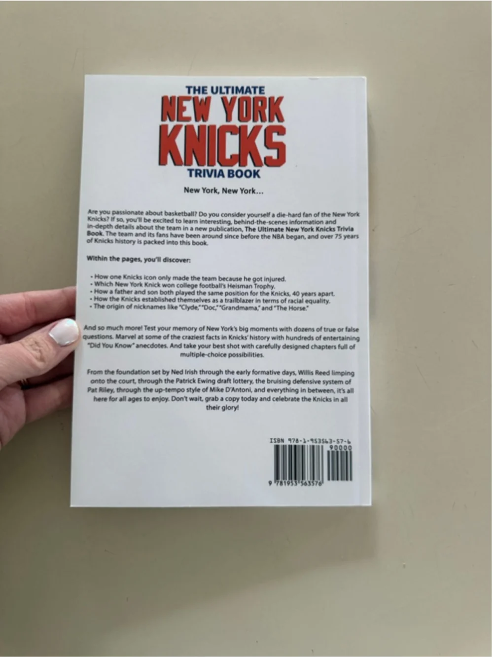 New York Knicks Trivia Book NWT